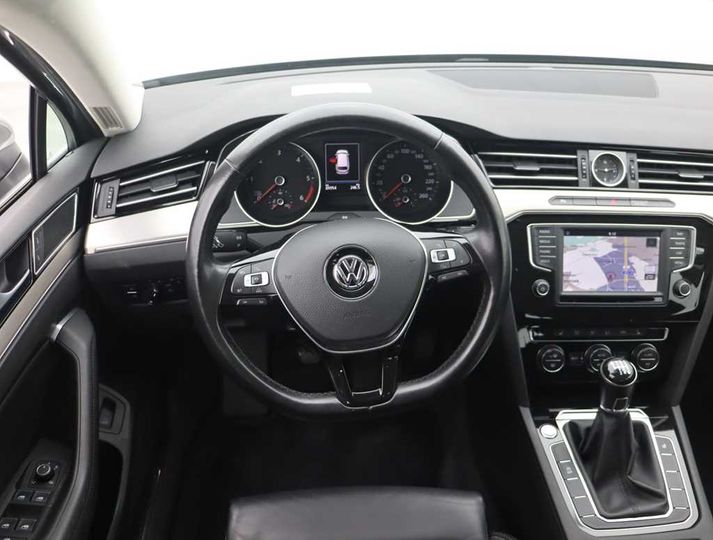 Photo 5 VIN: WVWZZZ3CZHE156025 - VOLKSWAGEN PASSAT 