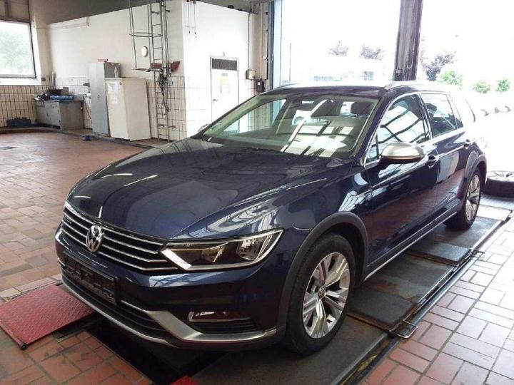 Photo 1 VIN: WVWZZZ3CZHE159358 - VOLKSWAGEN PASSAT 