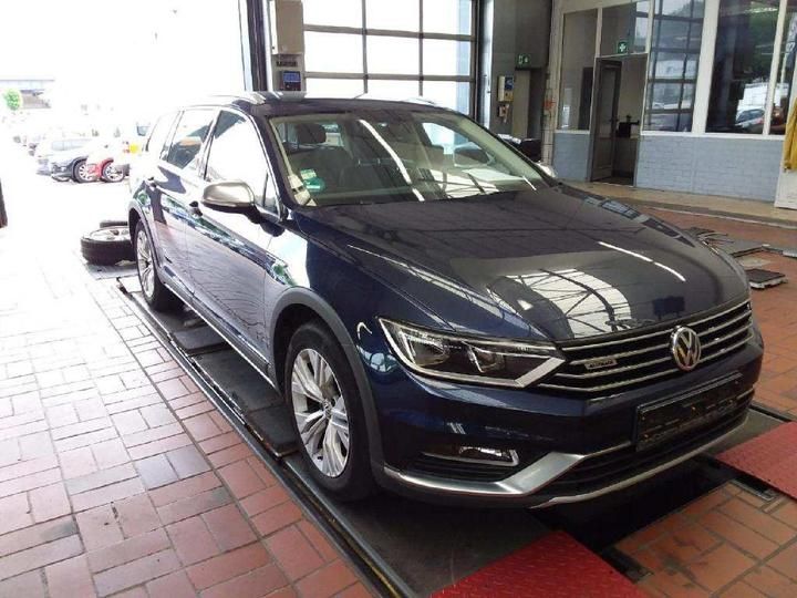 Photo 2 VIN: WVWZZZ3CZHE159358 - VOLKSWAGEN PASSAT 