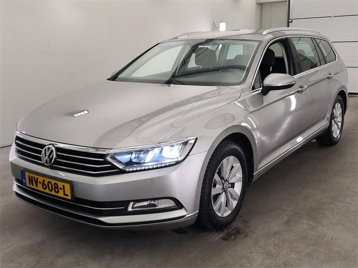 Photo 1 VIN: WVWZZZ3CZHE161777 - VOLKSWAGEN PASSAT 