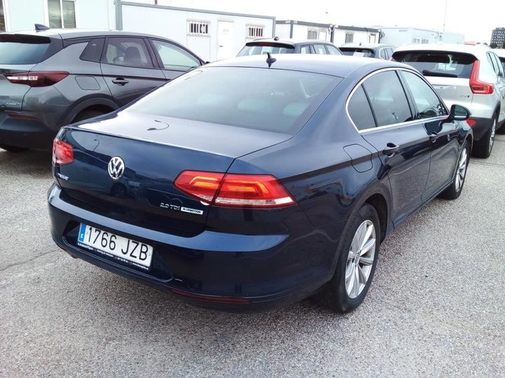 Photo 2 VIN: WVWZZZ3CZHE167223 - VOLKSWAGEN PASSAT 