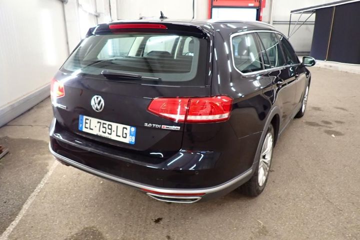 Photo 2 VIN: WVWZZZ3CZHE168036 - VOLKSWAGEN PASSAT 