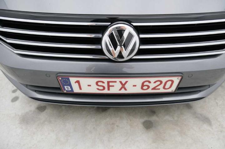 Photo 5 VIN: WVWZZZ3CZHE168152 - VOLKSWAGEN PASSAT 