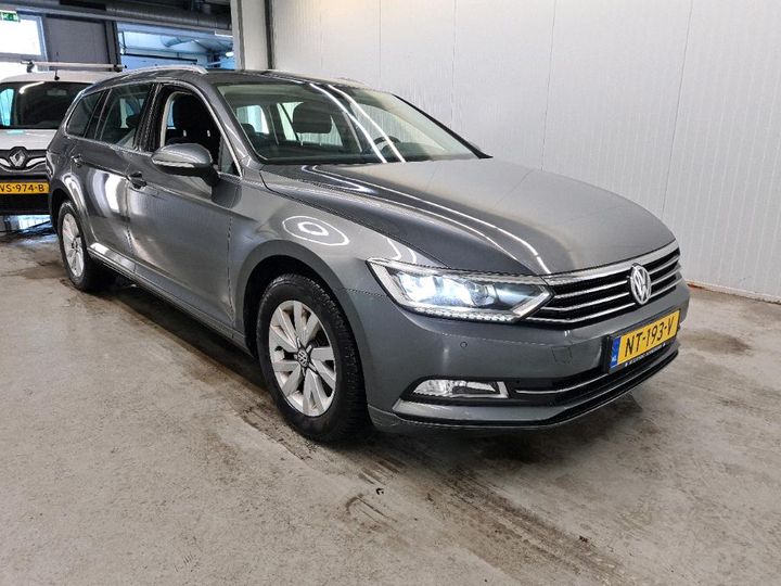 Photo 2 VIN: WVWZZZ3CZHE171810 - VOLKSWAGEN PASSAT 