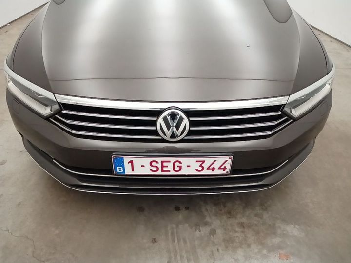 Photo 5 VIN: WVWZZZ3CZHE172433 - VOLKSWAGEN PASSAT 