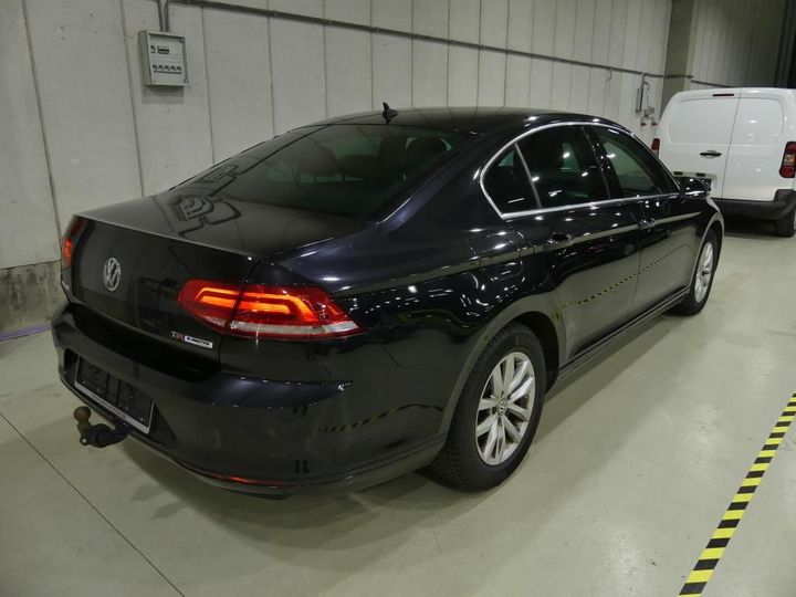 Photo 2 VIN: WVWZZZ3CZHE181136 - VOLKSWAGEN PASSAT 