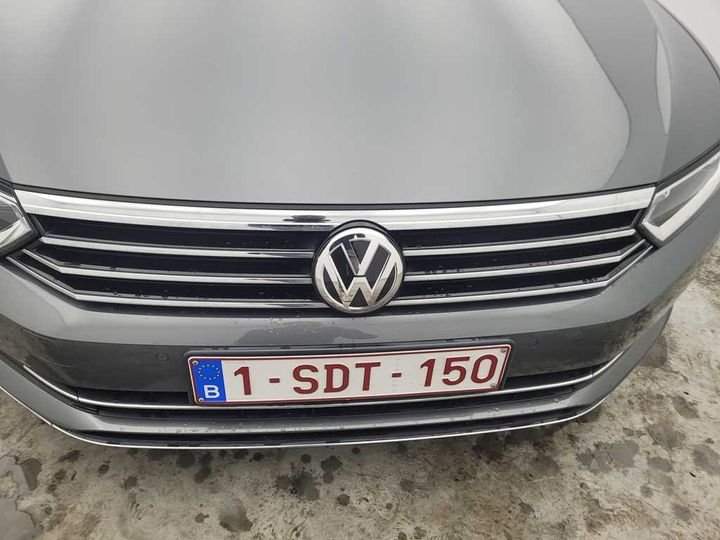 Photo 5 VIN: WVWZZZ3CZHE181257 - VOLKSWAGEN PASSAT 