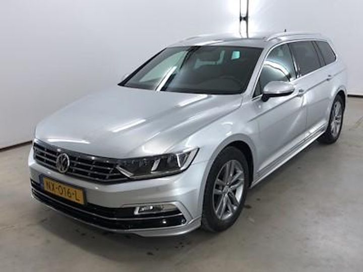 Photo 1 VIN: WVWZZZ3CZHE182981 - VOLKSWAGEN PASSAT 