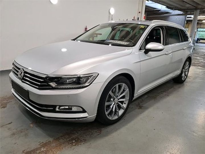 Photo 1 VIN: WVWZZZ3CZHE183605 - VOLKSWAGEN PASSAT 