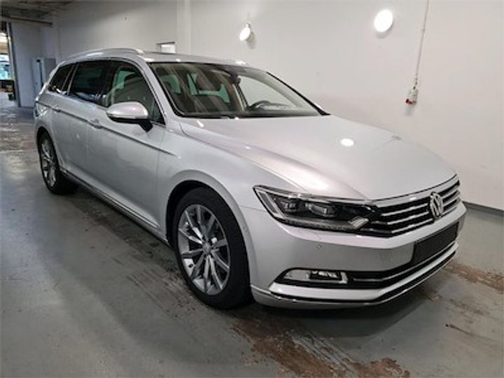 Photo 2 VIN: WVWZZZ3CZHE183605 - VOLKSWAGEN PASSAT 