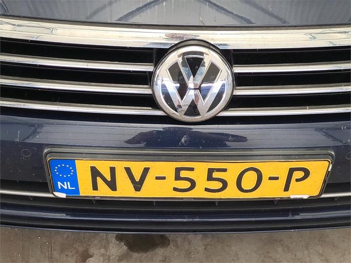 Photo 5 VIN: WVWZZZ3CZHE184210 - VOLKSWAGEN PASSAT 