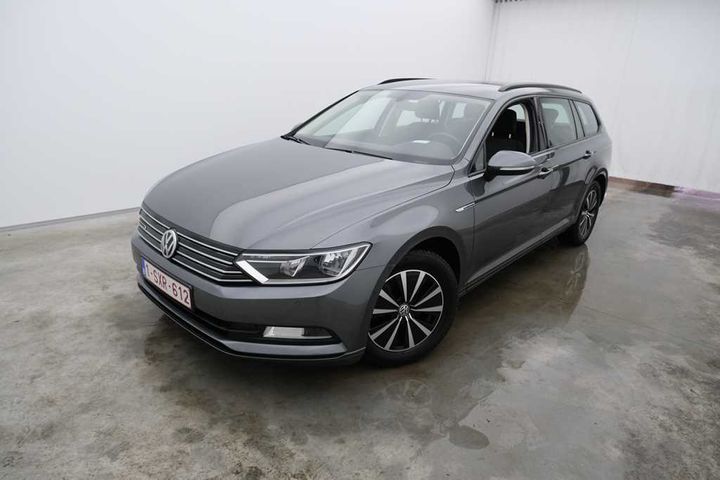 Photo 1 VIN: WVWZZZ3CZHE184798 - VOLKSWAGEN PASSAT 