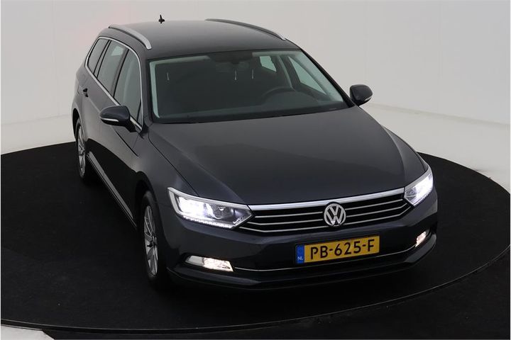 Photo 2 VIN: WVWZZZ3CZHE186063 - VOLKSWAGEN PASSAT 