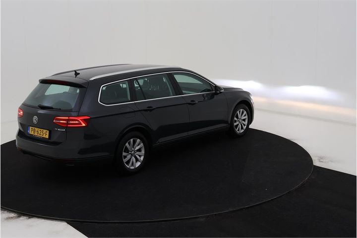 Photo 3 VIN: WVWZZZ3CZHE186063 - VOLKSWAGEN PASSAT 