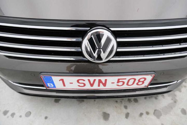 Photo 5 VIN: WVWZZZ3CZHE207848 - VOLKSWAGEN PASSAT 