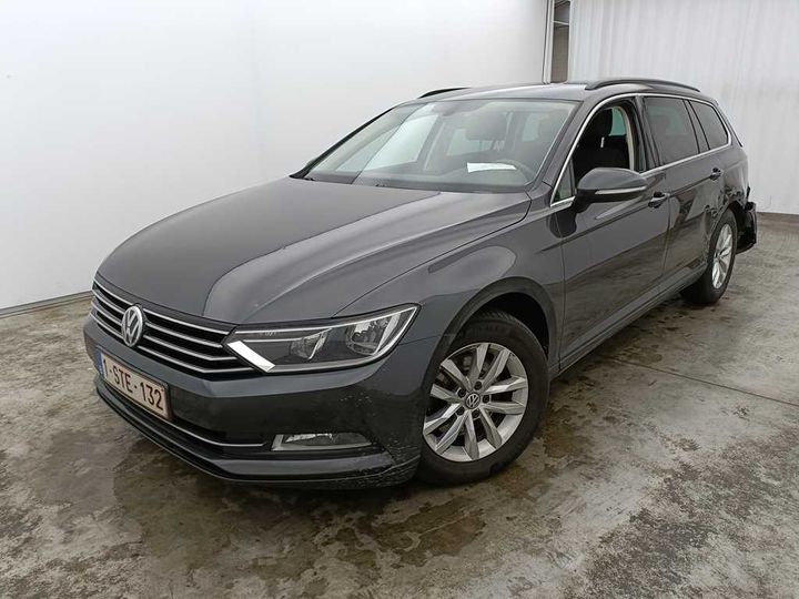 Photo 1 VIN: WVWZZZ3CZJE004761 - VOLKSWAGEN PASSAT 