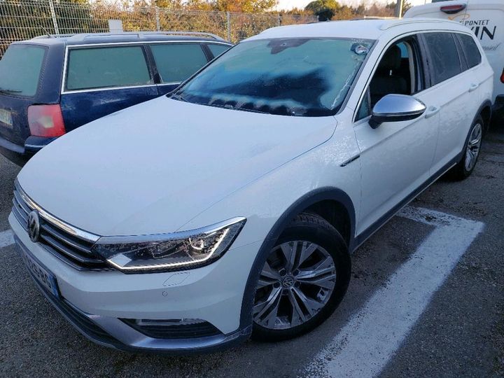 Photo 1 VIN: WVWZZZ3CZJE008138 - VOLKSWAGEN PASSAT 