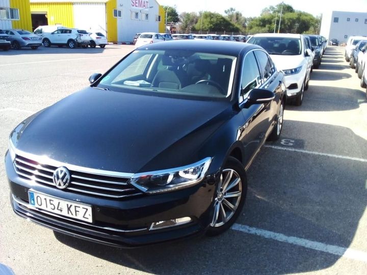 Photo 1 VIN: WVWZZZ3CZJE009834 - VOLKSWAGEN PASSAT 