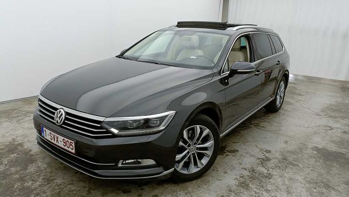 Photo 1 VIN: WVWZZZ3CZJE010760 - VOLKSWAGEN PASSAT 