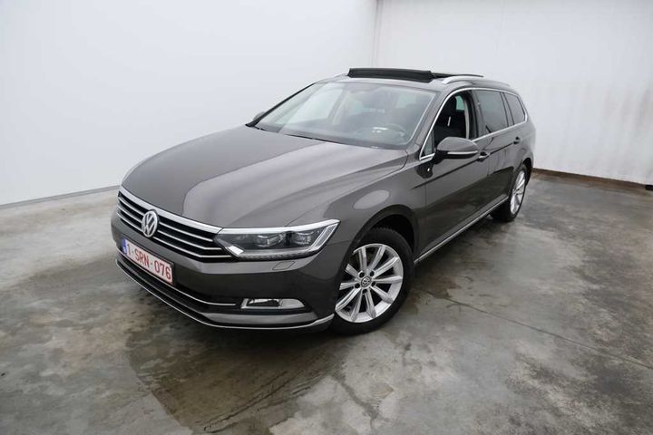 Photo 1 VIN: WVWZZZ3CZJE011429 - VOLKSWAGEN PASSAT 