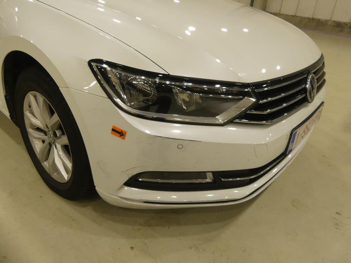 Photo 19 VIN: WVWZZZ3CZJE013500 - VOLKSWAGEN PASSAT 