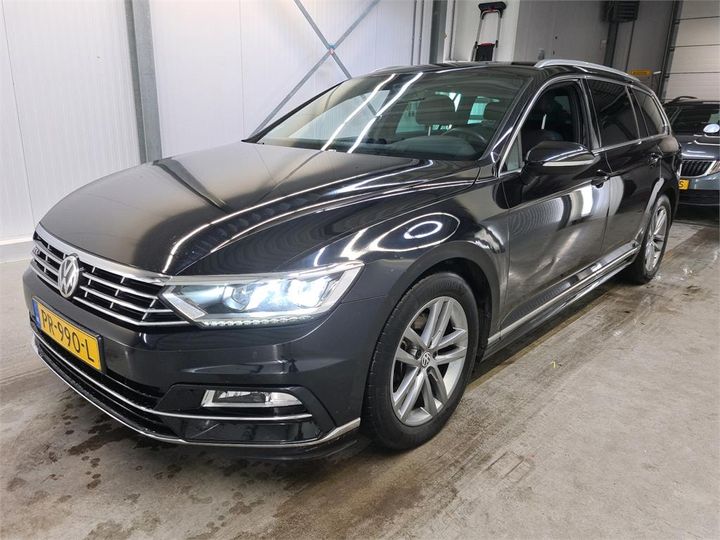 Photo 1 VIN: WVWZZZ3CZJE014853 - VOLKSWAGEN PASSAT 