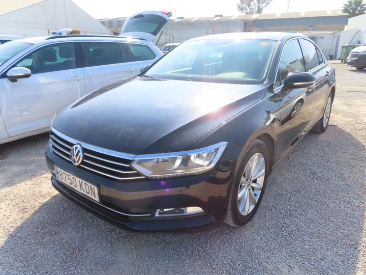 Photo 1 VIN: WVWZZZ3CZJE016504 - VOLKSWAGEN PASSAT 