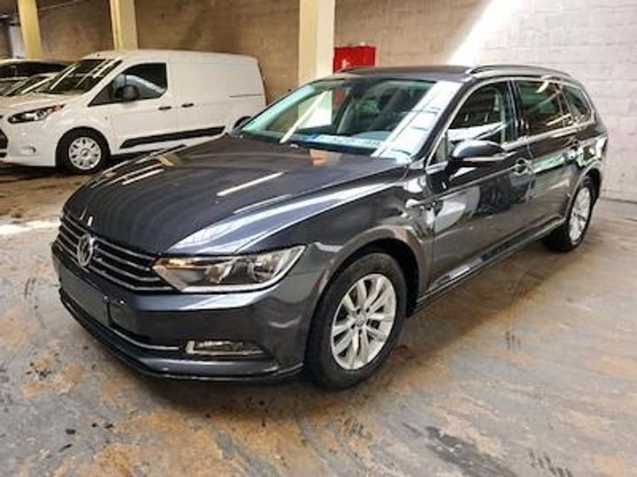 Photo 1 VIN: WVWZZZ3CZJE025215 - VOLKSWAGEN PASSAT 