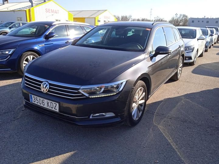 Photo 1 VIN: WVWZZZ3CZJE044547 - VOLKSWAGEN PASSAT 