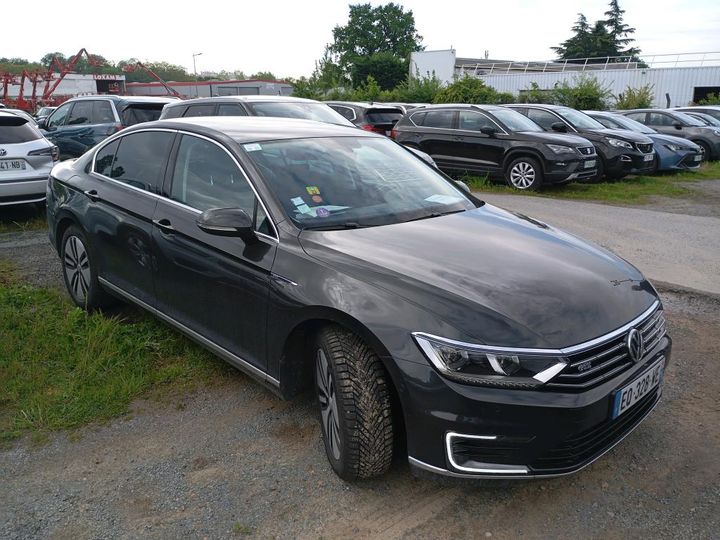 Photo 1 VIN: WVWZZZ3CZJE050919 - VOLKSWAGEN PASSAT 