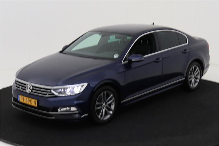 Photo 1 VIN: WVWZZZ3CZJE051616 - VOLKSWAGEN PASSAT 