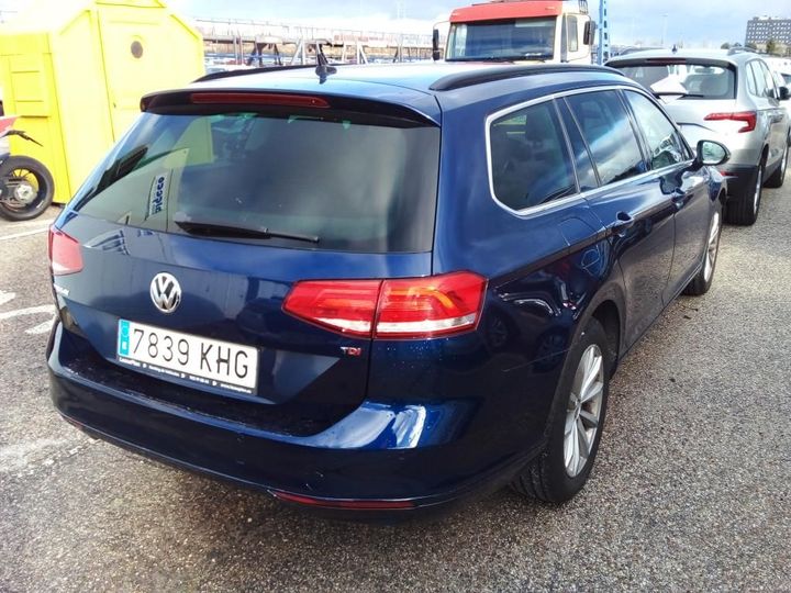 Photo 2 VIN: WVWZZZ3CZJE053421 - VOLKSWAGEN PASSAT 