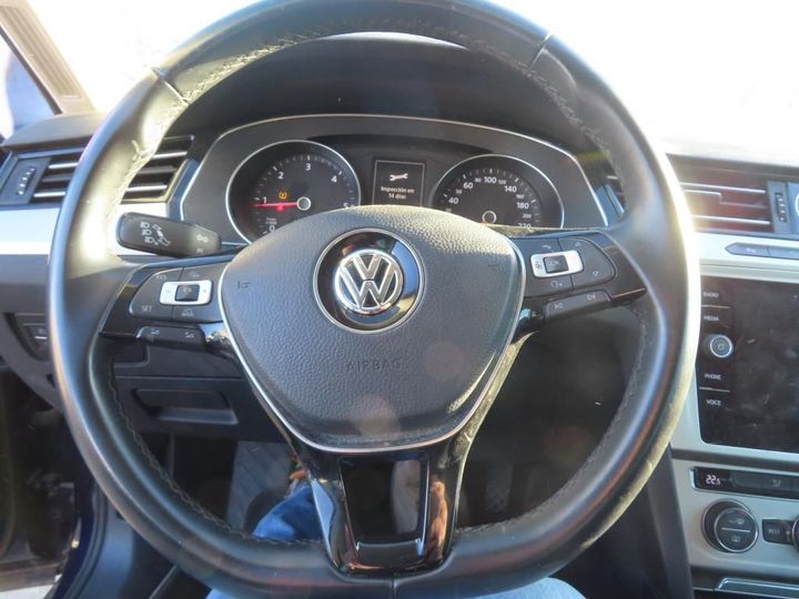 Photo 20 VIN: WVWZZZ3CZJE053568 - VOLKSWAGEN PASSAT 