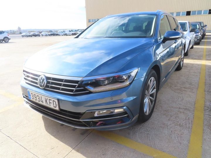 Photo 1 VIN: WVWZZZ3CZJE053919 - VOLKSWAGEN PASSAT 