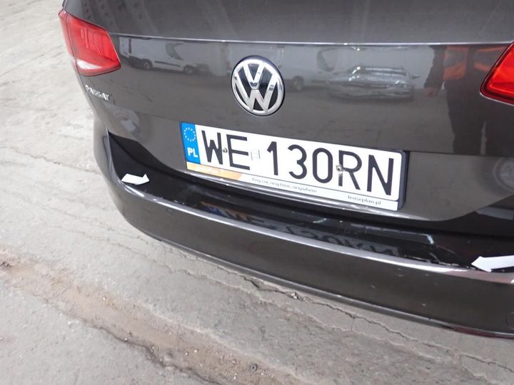 Photo 32 VIN: WVWZZZ3CZJE055561 - VOLKSWAGEN PASSAT 