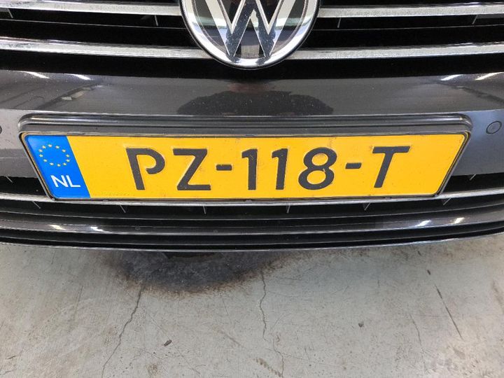 Photo 11 VIN: WVWZZZ3CZJE057445 - VOLKSWAGEN PASSAT 