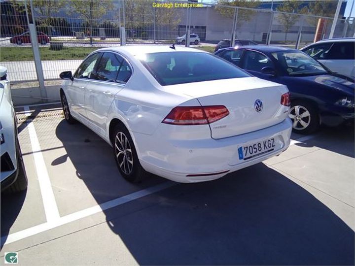 Photo 9 VIN: WVWZZZ3CZJE059623 - VOLKSWAGEN PASSAT 