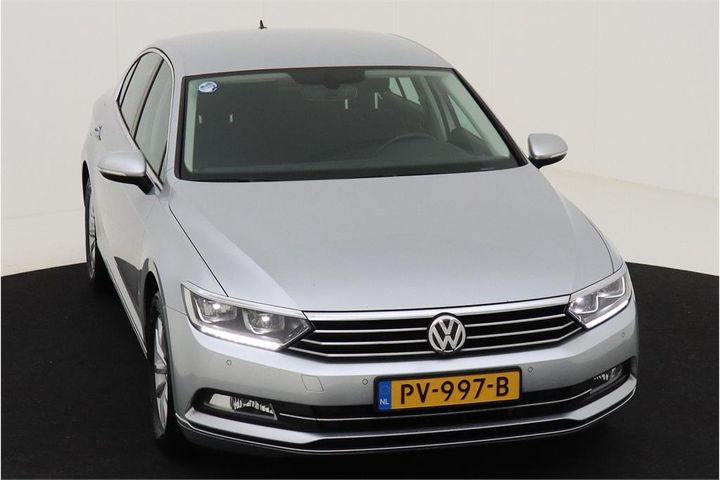 Photo 2 VIN: WVWZZZ3CZJE064821 - VOLKSWAGEN PASSAT 