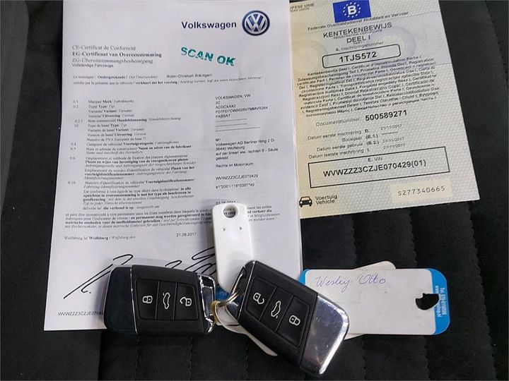 Photo 4 VIN: WVWZZZ3CZJE070429 - VOLKSWAGEN PASSAT 