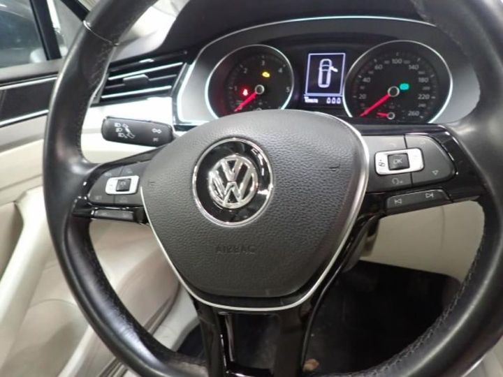 Photo 2 VIN: WVWZZZ3CZJE070564 - VOLKSWAGEN PASSAT 