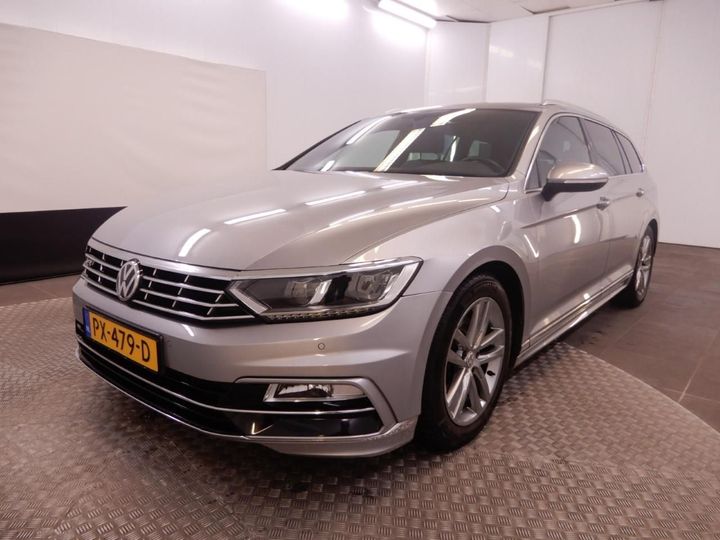 Photo 1 VIN: WVWZZZ3CZJE071536 - VOLKSWAGEN PASSAT 