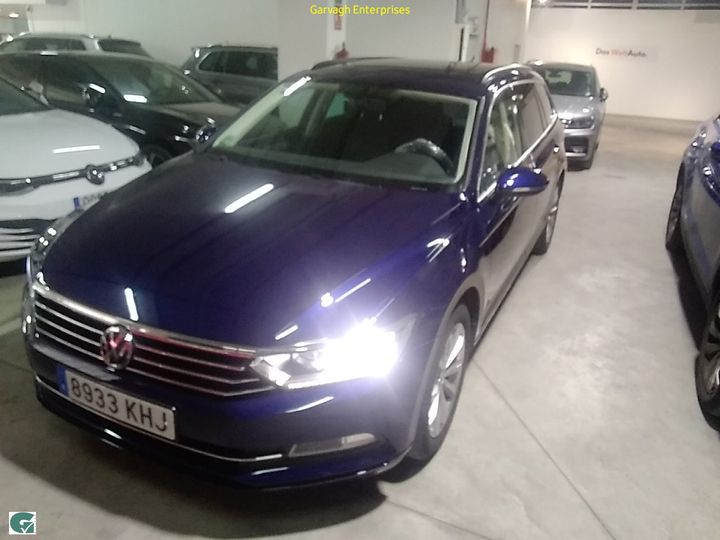 Photo 1 VIN: WVWZZZ3CZJE086262 - VOLKSWAGEN PASSAT 