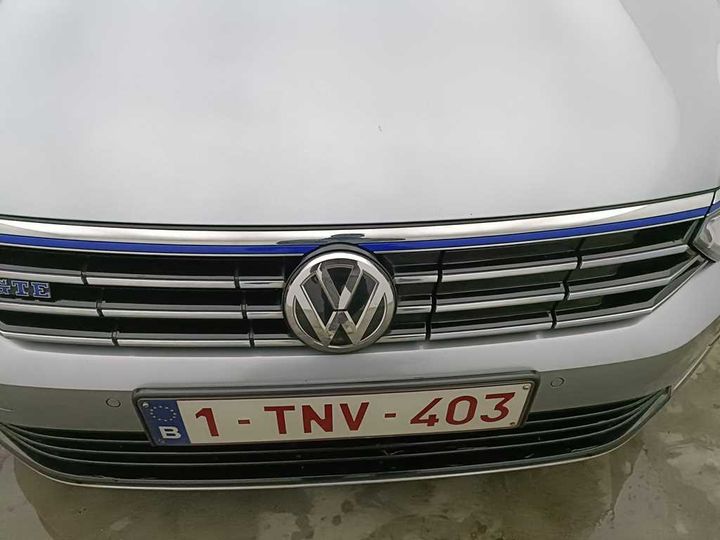 Photo 5 VIN: WVWZZZ3CZJE099093 - VOLKSWAGEN PASSAT 