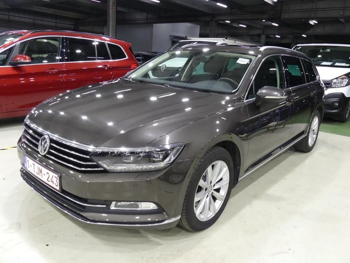 Photo 1 VIN: WVWZZZ3CZJE100536 - VOLKSWAGEN PASSAT 