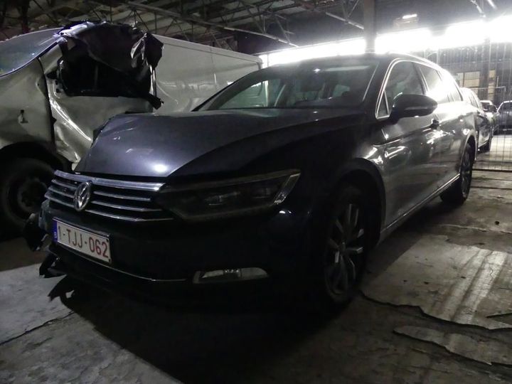 Photo 1 VIN: WVWZZZ3CZJE100728 - VOLKSWAGEN PASSAT 