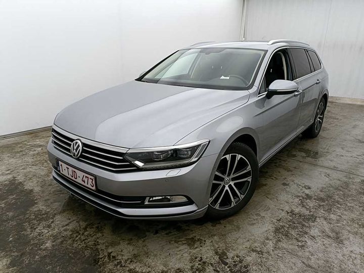 Photo 1 VIN: WVWZZZ3CZJE101113 - VOLKSWAGEN PASSAT 