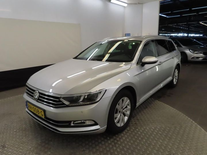 Photo 1 VIN: WVWZZZ3CZJE102024 - VOLKSWAGEN PASSAT 