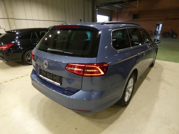 Photo 1 VIN: WVWZZZ3CZJE102175 - VOLKSWAGEN PASSAT 