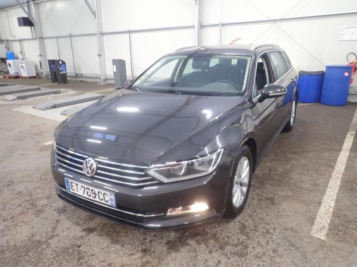 Photo 1 VIN: WVWZZZ3CZJE102438 - VOLKSWAGEN PASSAT 