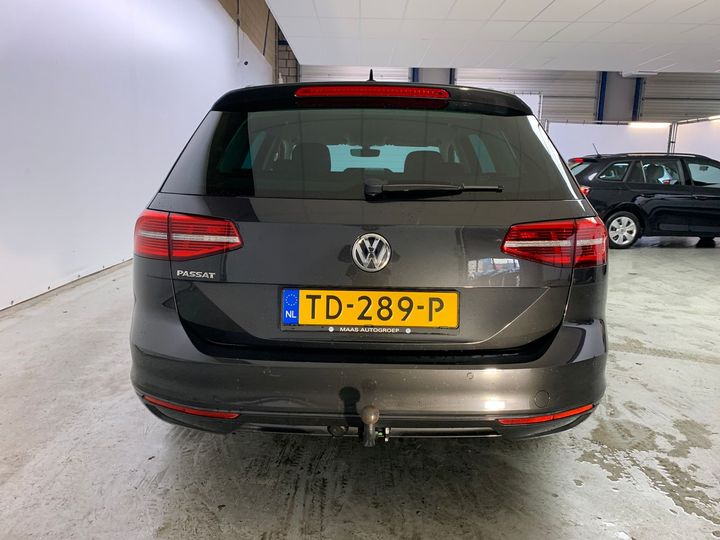 Photo 12 VIN: WVWZZZ3CZJE102860 - VOLKSWAGEN PASSAT 